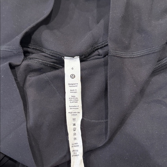 NWOT! Lululemon Align - size 6 - Picture 4 of 4